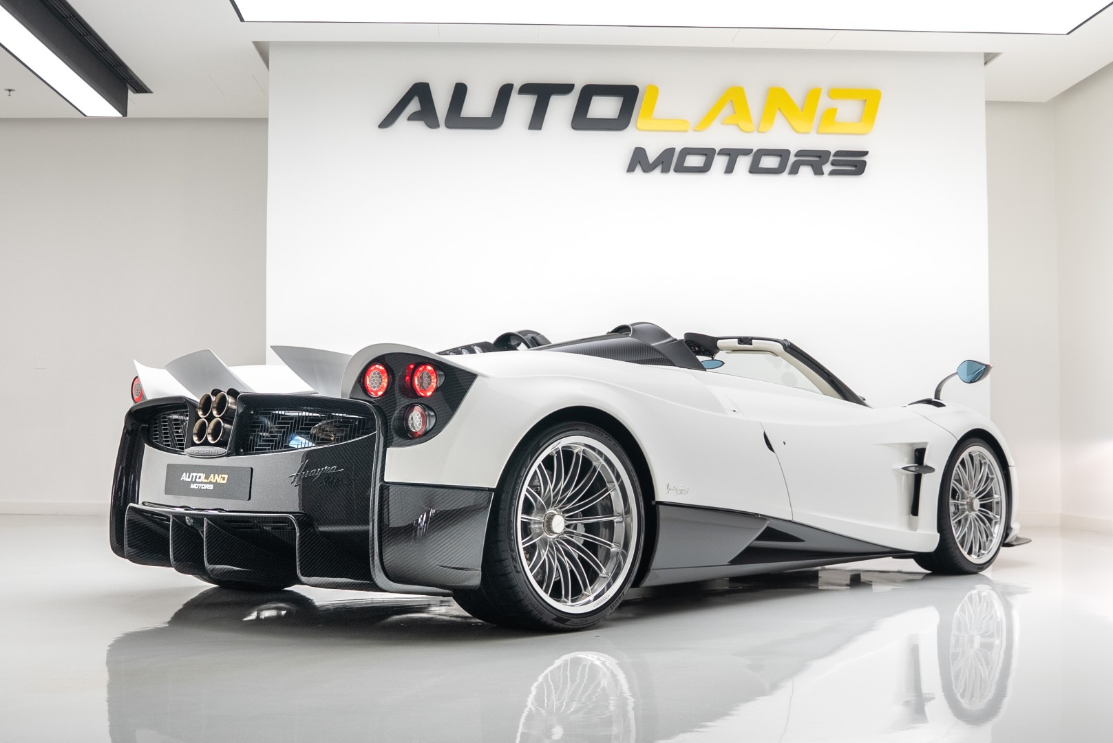 2018 PAGANI HUAYRA ROADSTER | 1 of 100 | UNIQUE PEARL WHITE COLOR